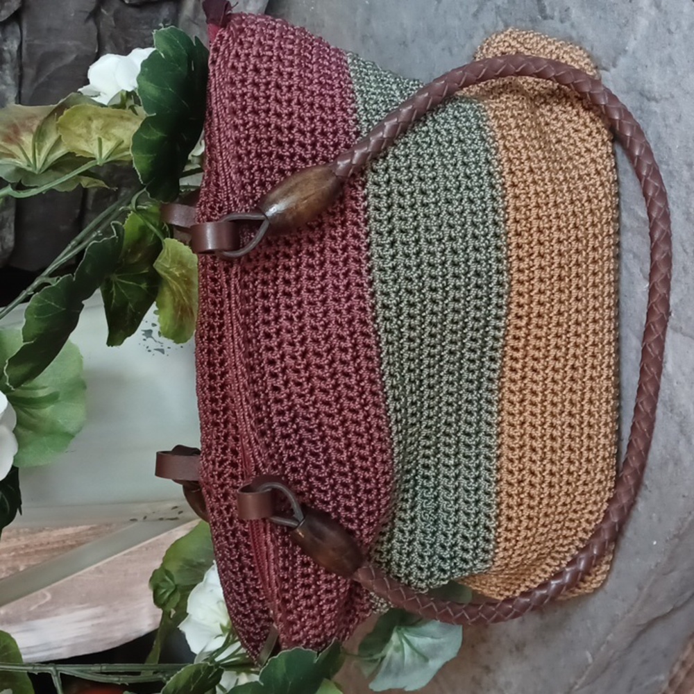 👜 Beautifully Crocheted Handbag